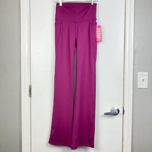 Lilly Pulitzer NWT UPF 50+ Luxletic 31.5" Carpe Vita Flare Legging Mulberry sz S - Picture 2 of 10